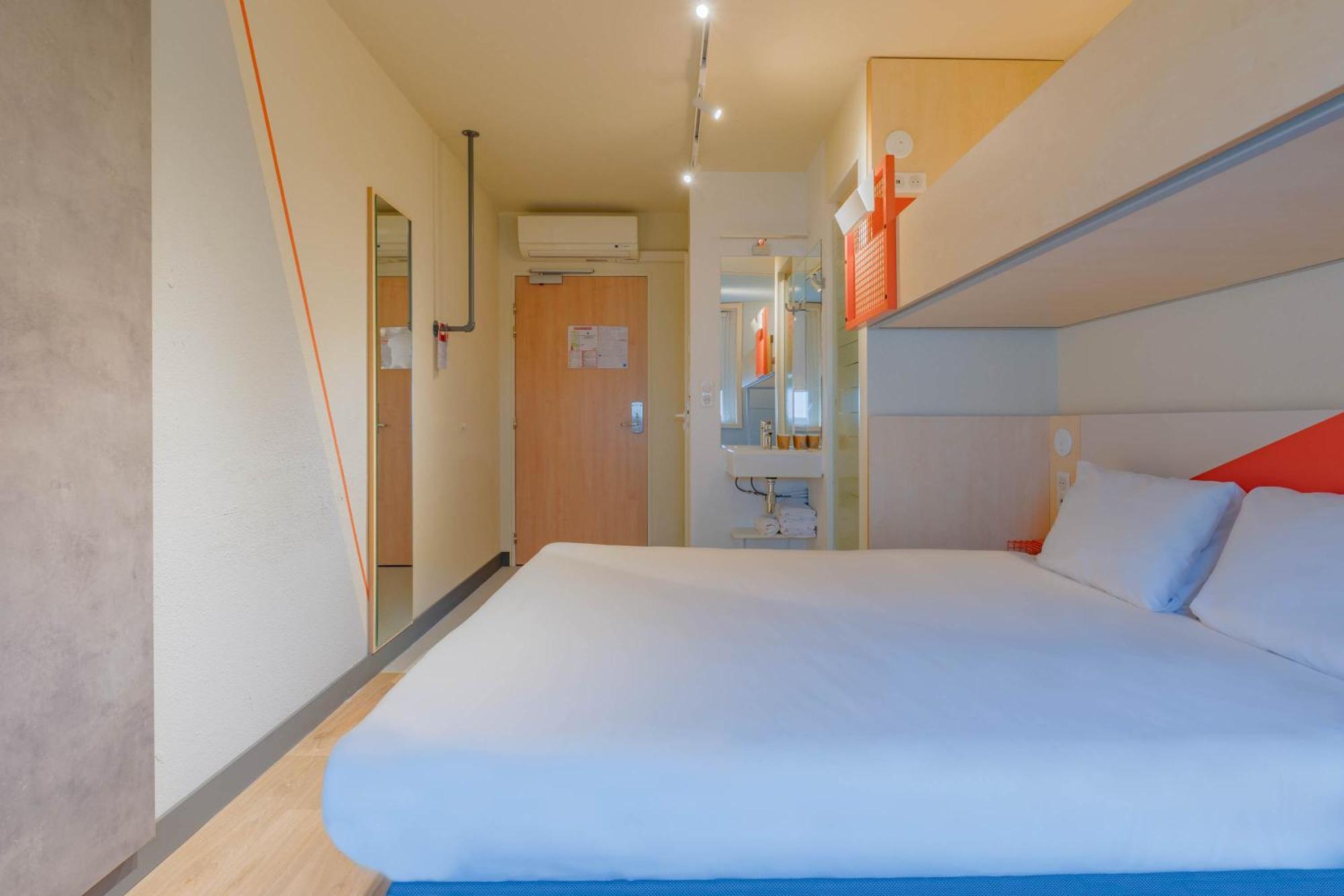 Ibis Budget Lyon Est Saint Quentin Fallavier エクステリア 写真