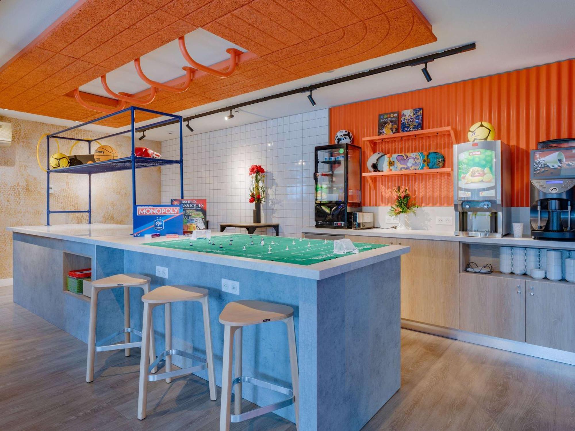 Ibis Budget Lyon Est Saint Quentin Fallavier エクステリア 写真