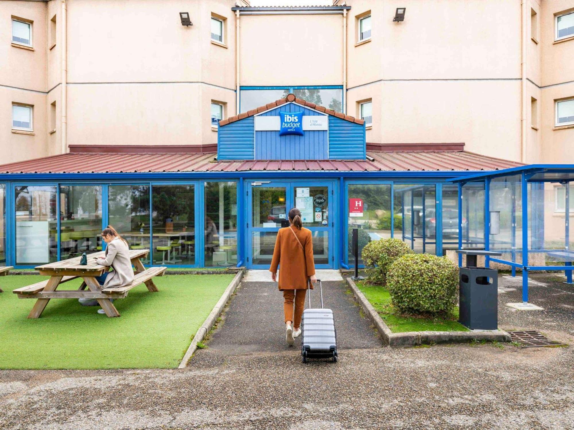 Ibis Budget Lyon Est Saint Quentin Fallavier エクステリア 写真
